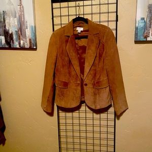 Suede Jacket with pleated sophistication